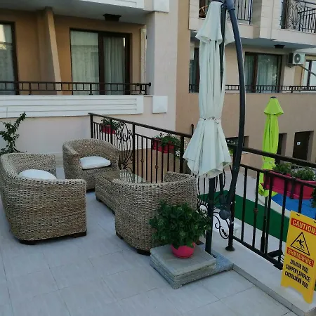 Mimi & Dari In Porto Paradiso Appartement Sveti Vlas